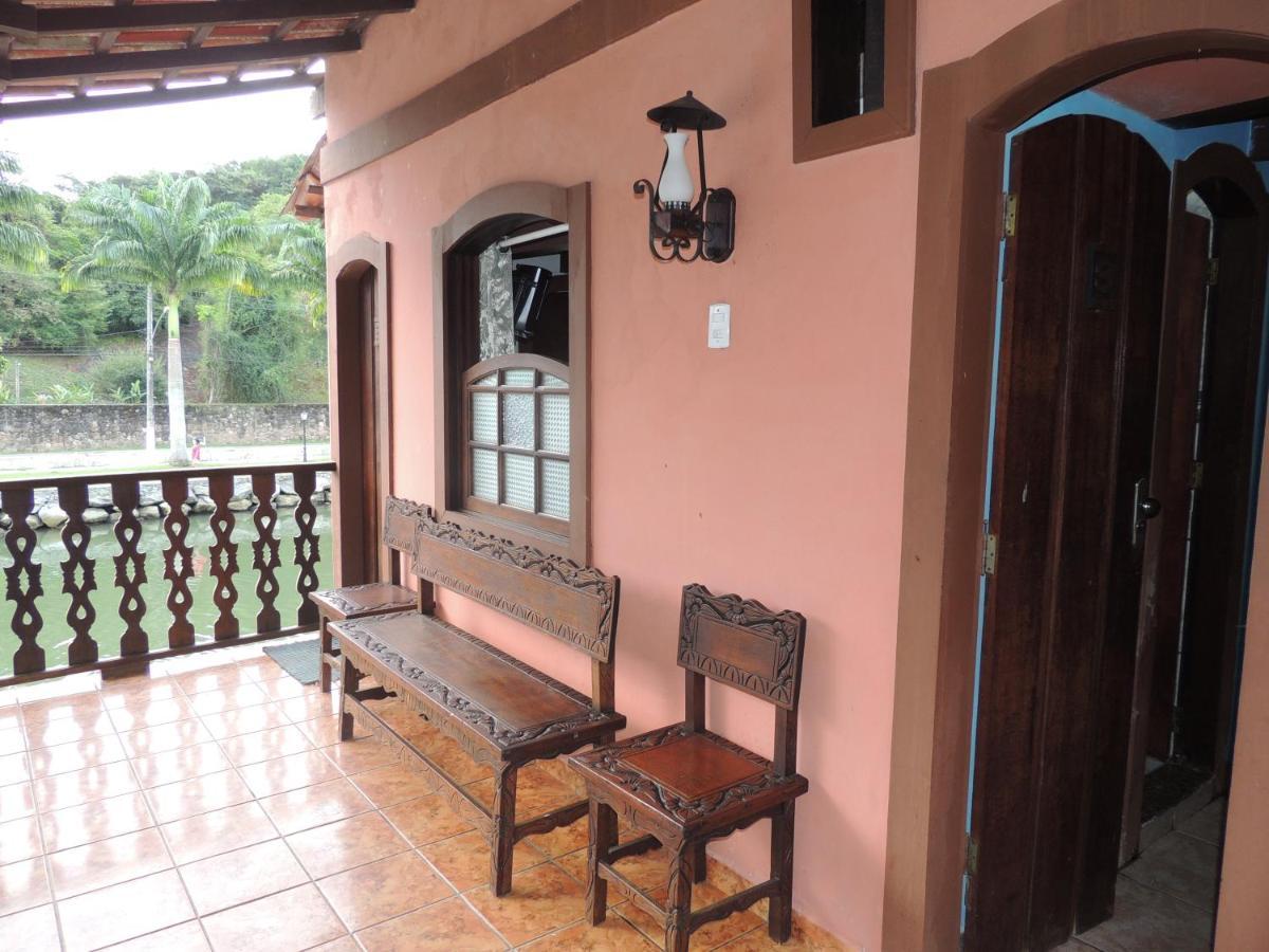 Pousada Casa Do Rio Hostel - 8 Min Do Centro Historico - Passeio De Barco Com Saida Da Pousada -Pago A Parte- Perto Das Praias E Beira Rio Araquari Eksteriør bilde
